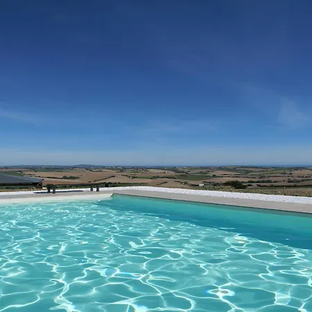 Mit Pool Und Panoramablick La Figurina