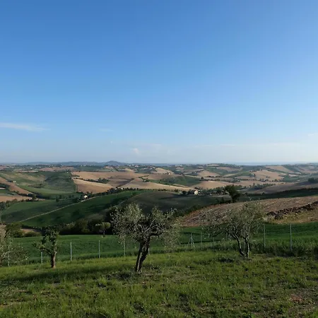 Mit Pool Und Panoramablick